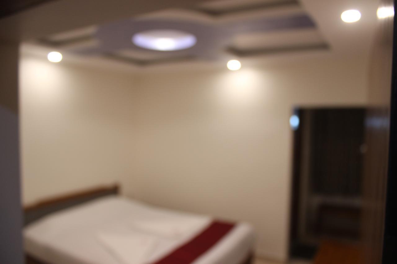Hotel Jaysanthi Udagamandalam Exterior foto